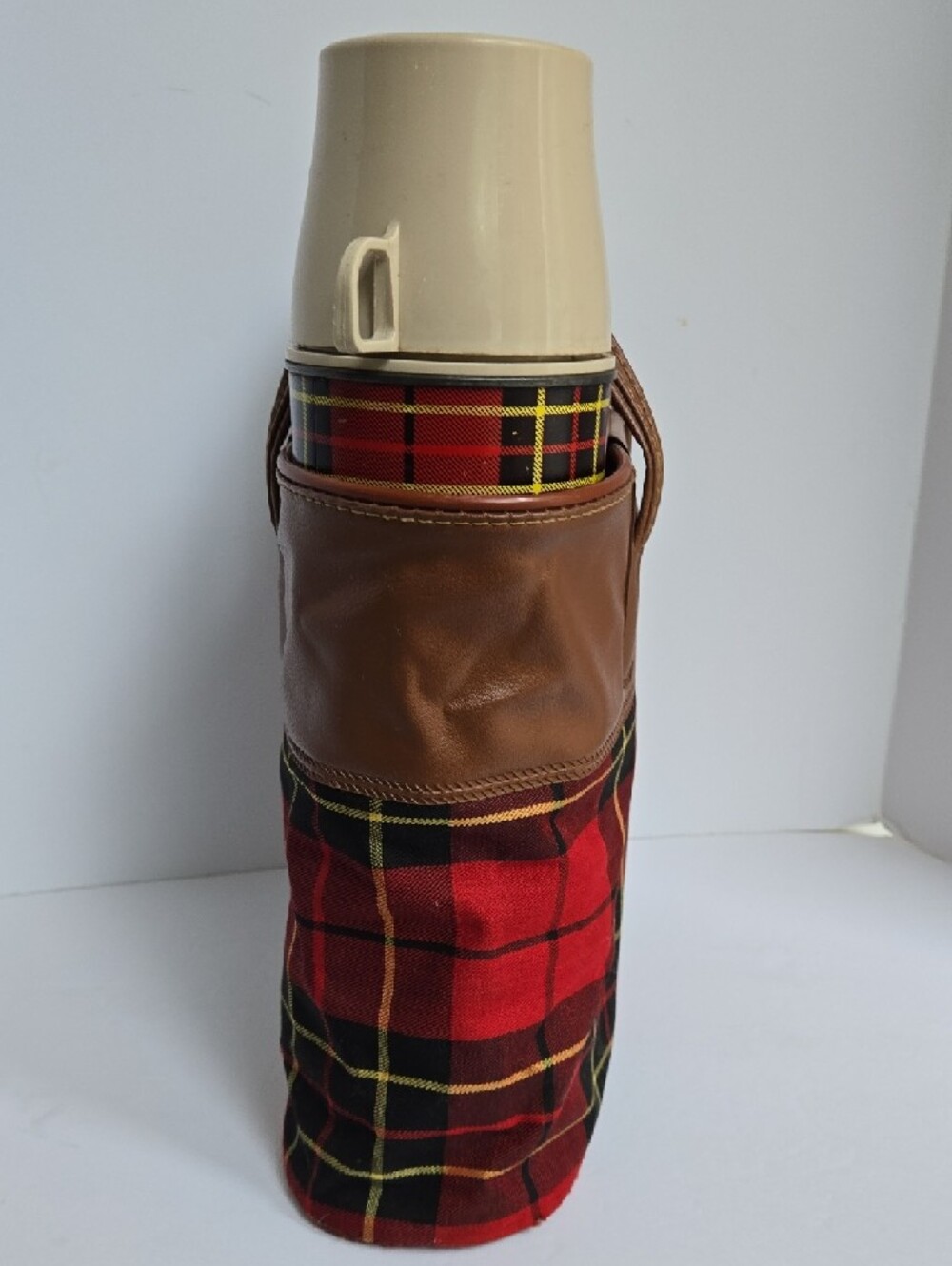 Thermos Brown & Red Plaid Tote Bag with Matching Thermoses & Box - Picture 5 of 13